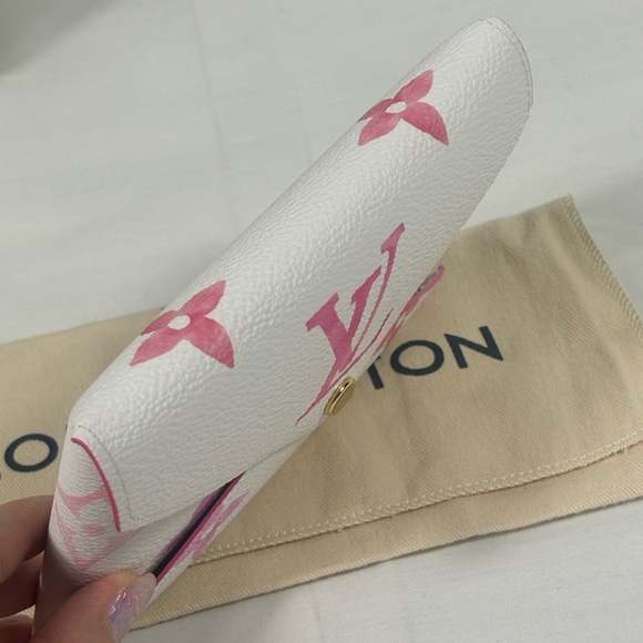 Stunning Rare Louis Vuitton Medium Kirigami Watercolor Sold - Picture 6 of 11